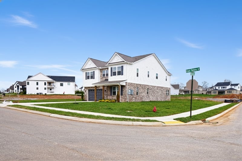 5951 Hunt Valley Dr, Spring Hill, TN 37174