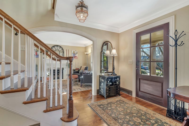 3614 Meadow Dr, Nashville, TN 37215