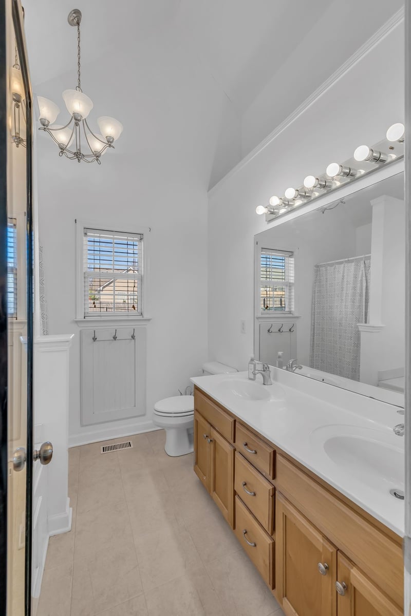 2272 Dewey Dr, Spring Hill, TN 37174