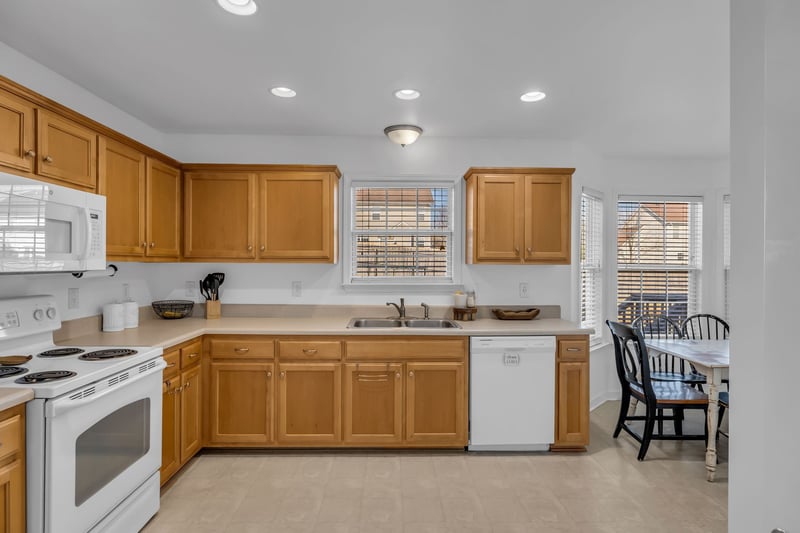 2272 Dewey Dr, Spring Hill, TN 37174