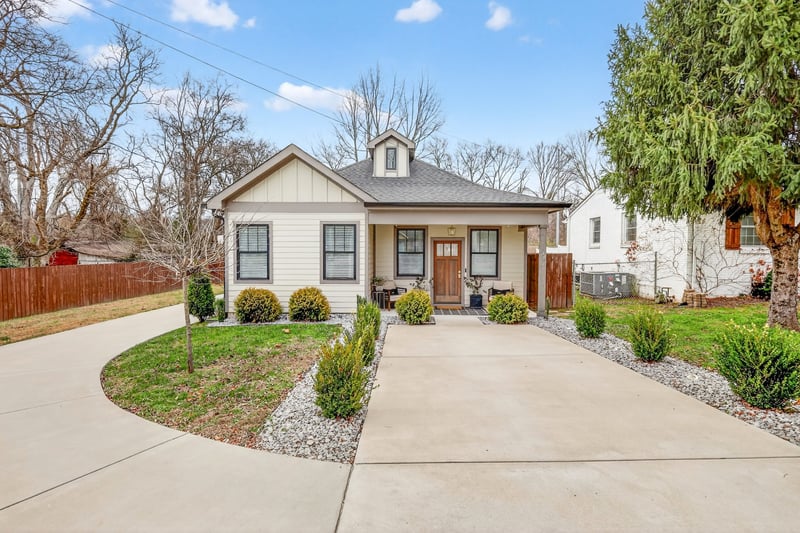 4220 Woods St, Old Hickory, TN 37138