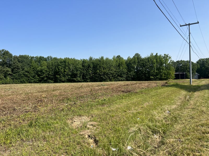 1 Maxey Rd, Cedar Hill, TN 37032