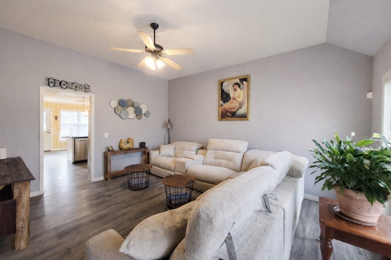 2729 Stonehedge Dr, Murfreesboro, TN 37128