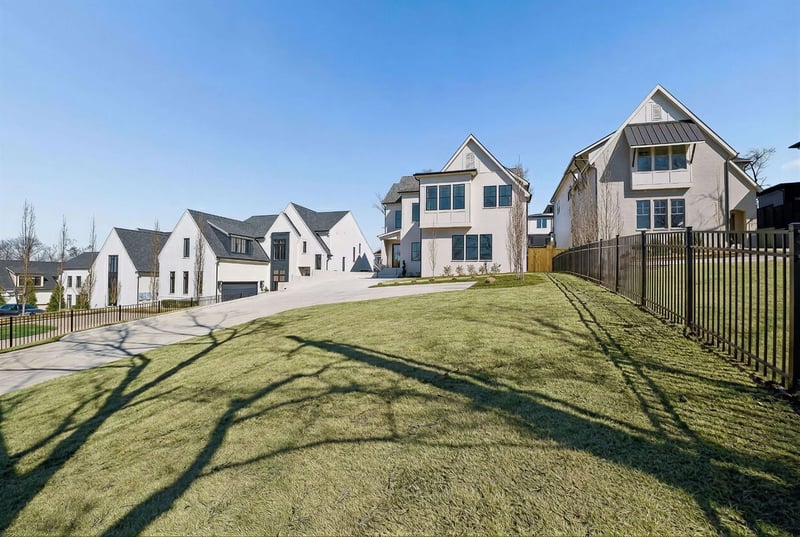 3420A Golf Club Ln, Nashville, TN 37215