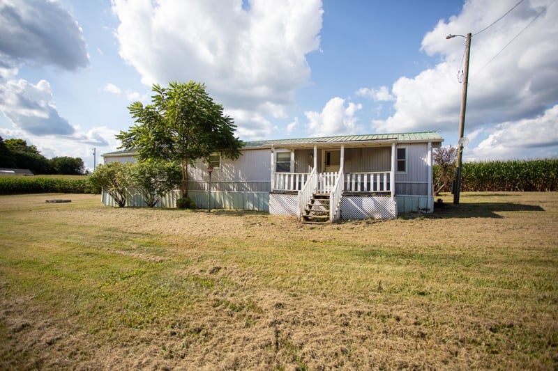 6056 S Lamont Rd, Springfield, TN 37172