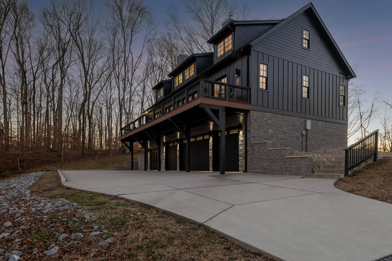 7650 Chipmunk Ln, Nashville, TN 37221