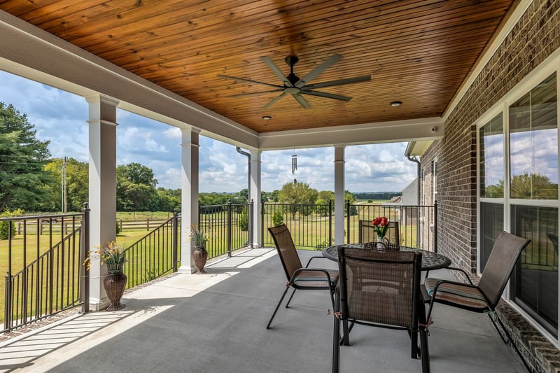 8014 Traditions Ln, Columbia, TN 38401