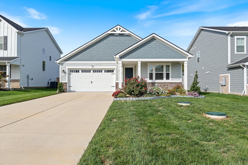 1428 Ovaldale Dr, Murfreesboro, TN 37128