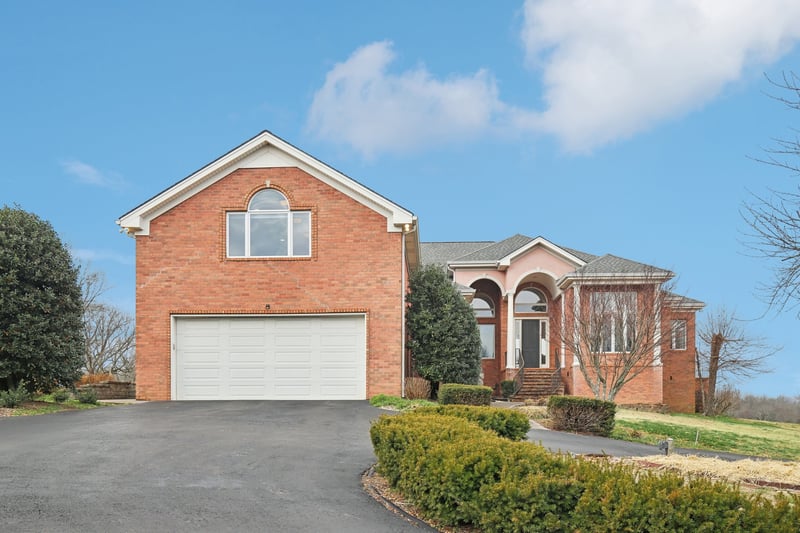 658 Hickory Ridge Rd, Gallatin, TN 37066