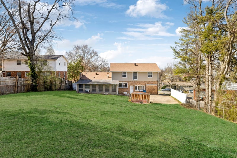 5006 Bonnaside Dr, Hermitage, TN 37076