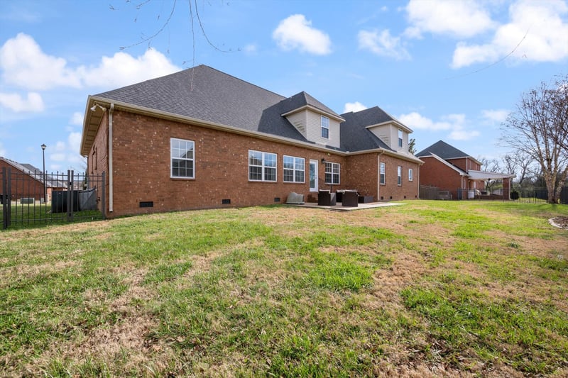 4949 Neyland Way, Murfreesboro, TN 37129