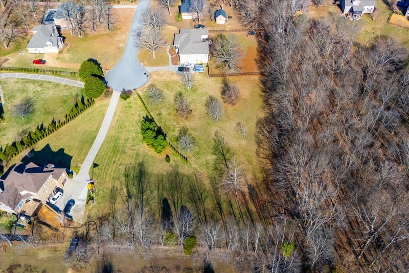 7228 Mccormick Ln, Fairview, TN 37062