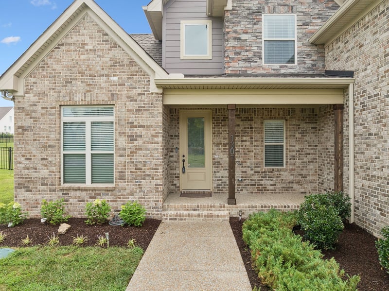 1307 Christina Ct, Lebanon, TN 37087