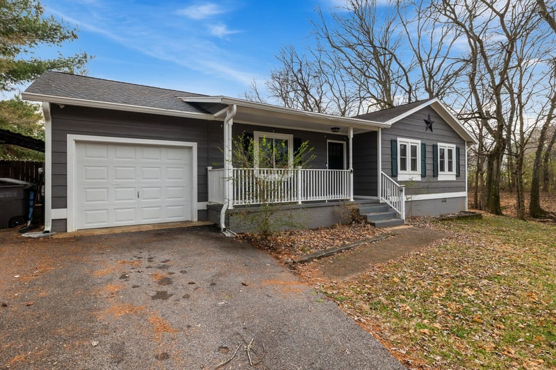 1516 Richmond Rd, Columbia, TN 38401