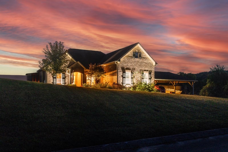 1855 Lochlann Dr, Culleoka, TN 38451