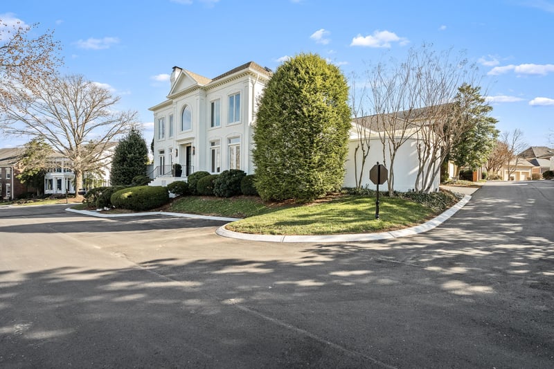 135 Abbottsford , Nashville, TN 37215