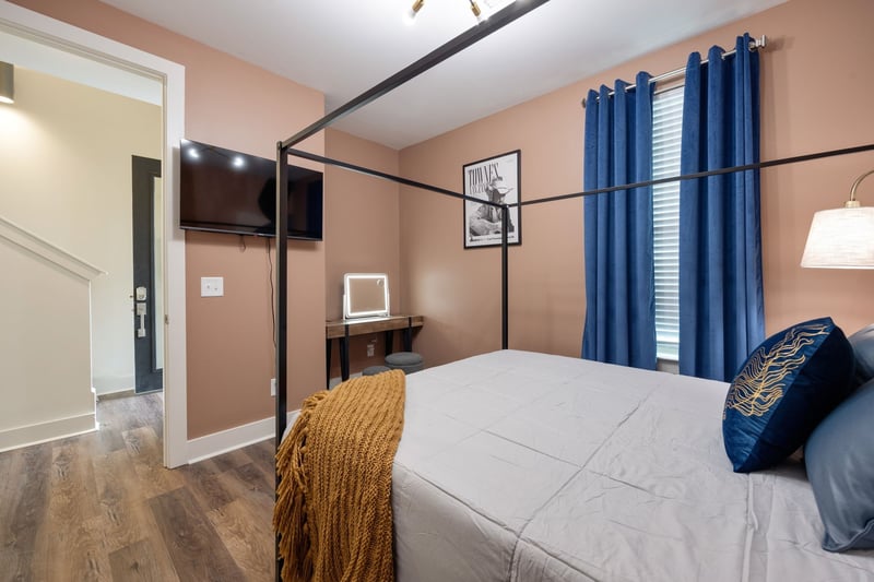 2719 Alameda St #102, Nashville, TN 37208