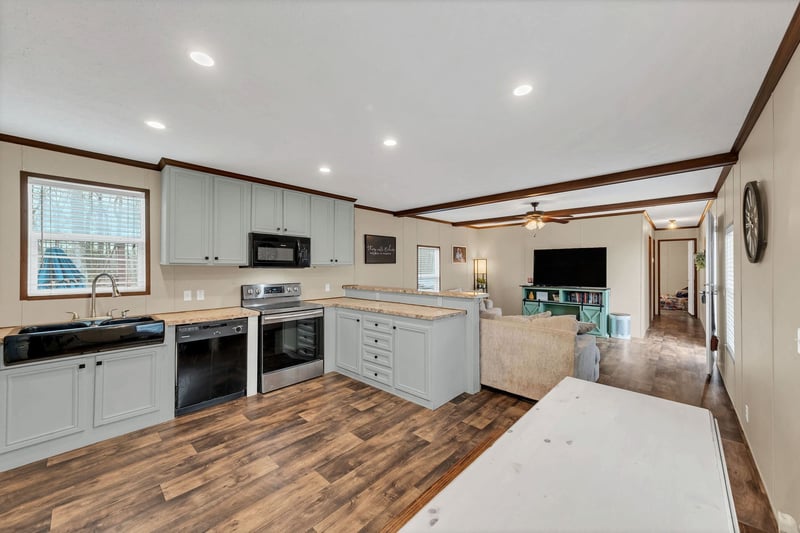 6126 Calvin Potts Rd, Primm Springs, TN 38476