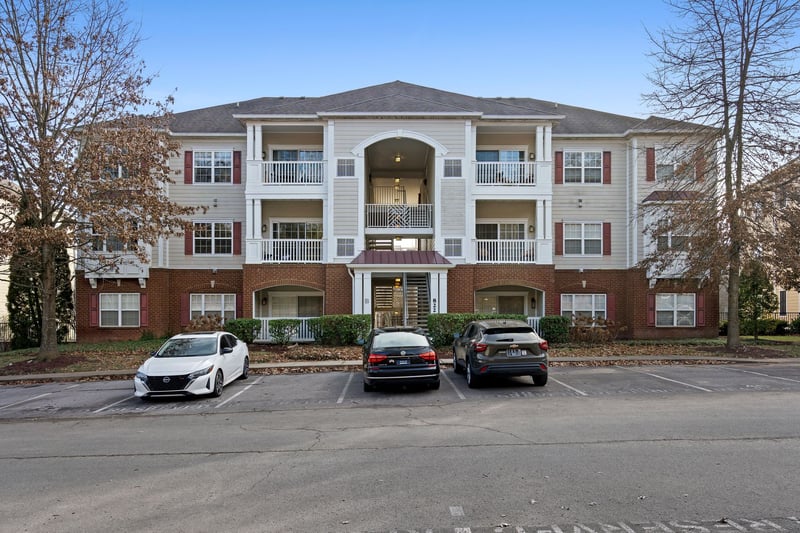 8221 Lenox Creekside Dr #3, Antioch, TN 37013