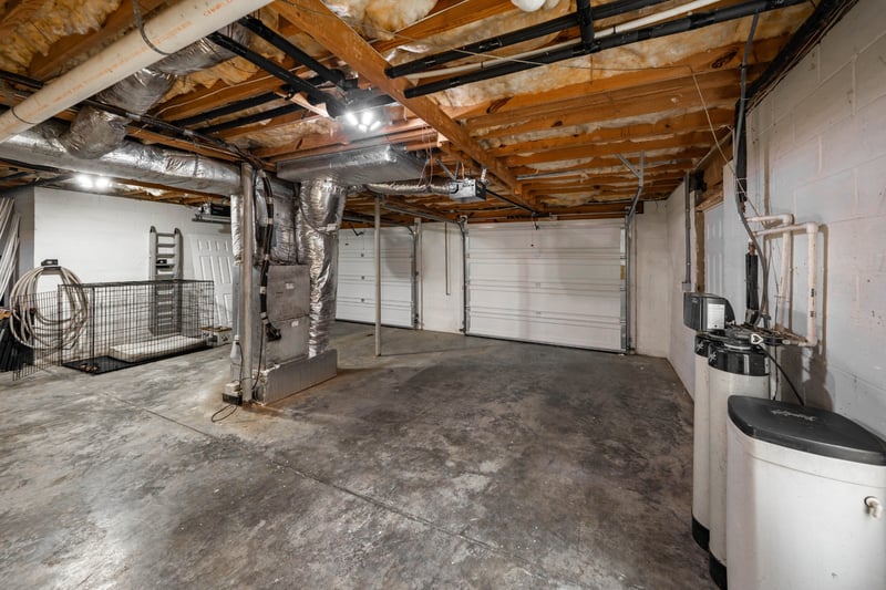 1101 Rustling Oaks Dr, Pleasant View, TN 37146