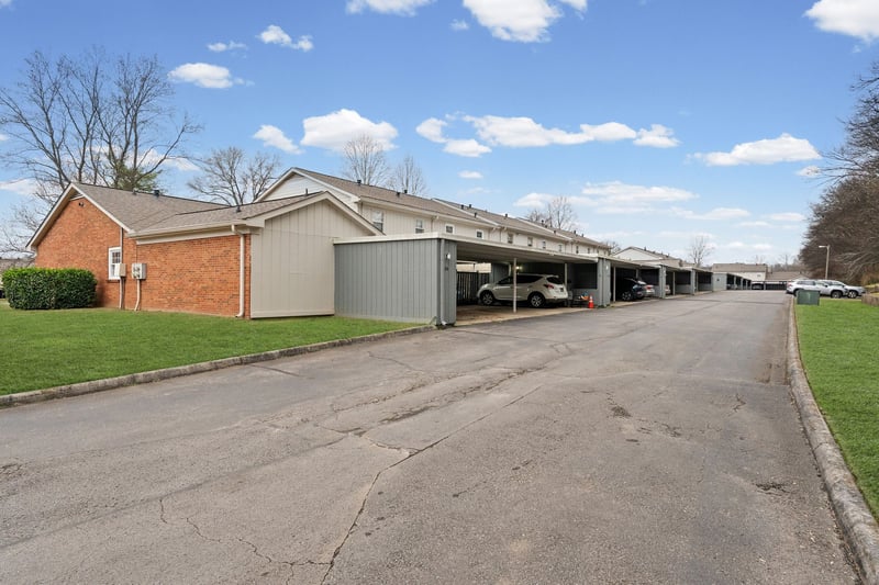 8300 Sawyer Brown Rd #E308, Nashville, TN 37221