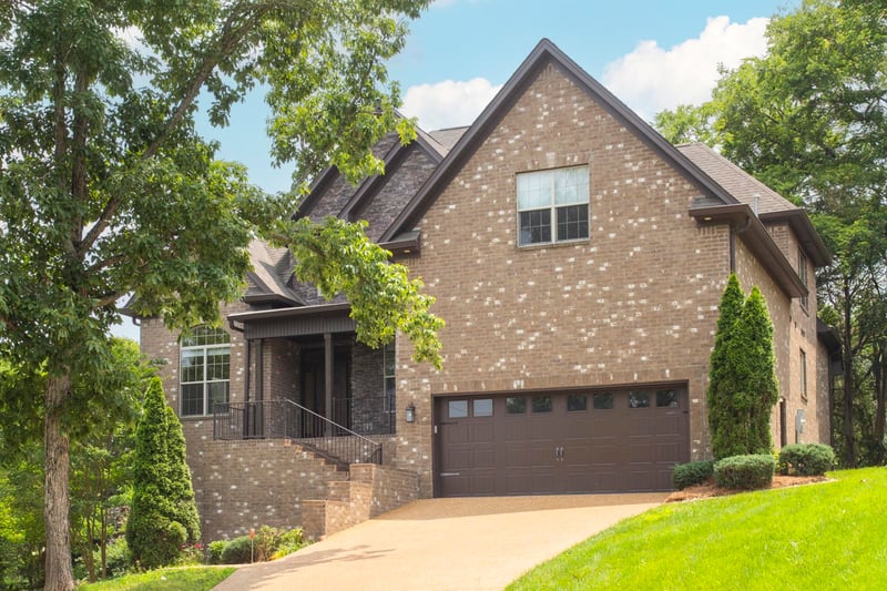 111 Country Hills Dr, Hendersonville, TN 37075