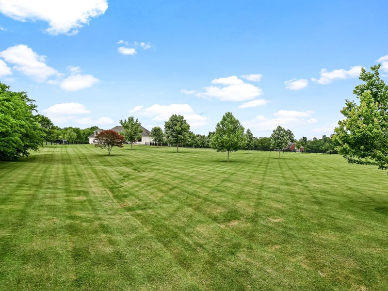 108 Nestledown Xing, Bell Buckle, TN 37020