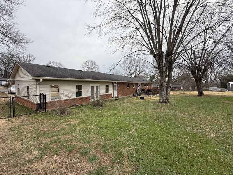 618 Fairlane Dr, Lewisburg, TN 37091
