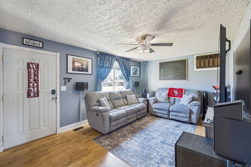 6719 Forrest Ln, Murfreesboro, TN 37129