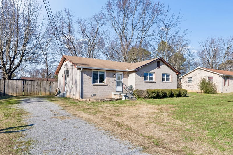 6719 Forrest Ln, Murfreesboro, TN 37129