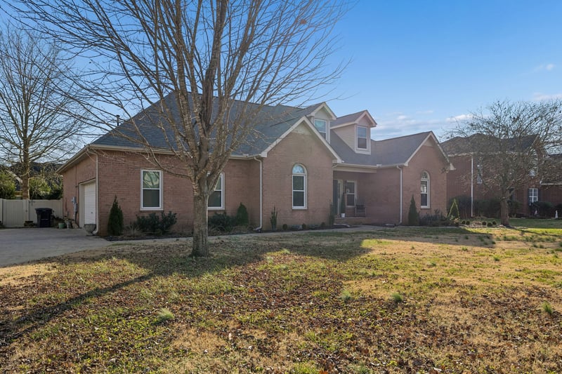 1831 Pennington Dr, Murfreesboro, TN 37129