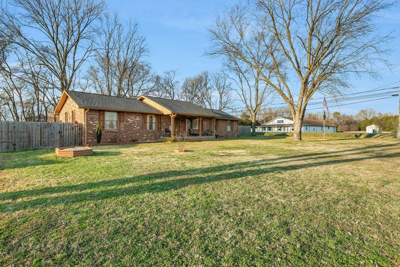 6449 Lee Ave, Murfreesboro, TN 37129