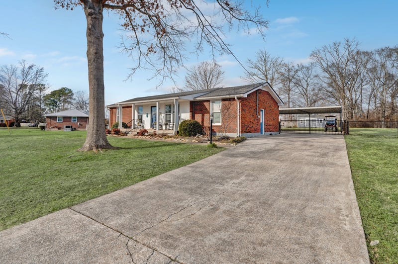 125 Gates Dr, Hendersonville, TN 37075