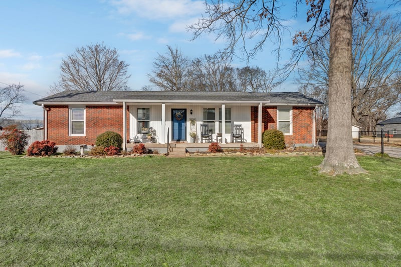 125 Gates Dr, Hendersonville, TN 37075