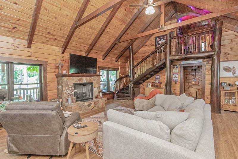 4210 Highway 76 , Cottontown, TN 37048