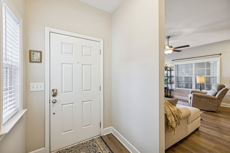 2358 Stonecenter Ln, Murfreesboro, TN 37128