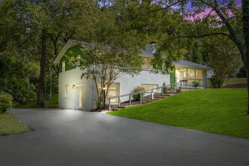 740 Currey Rd, Nashville, TN 37217