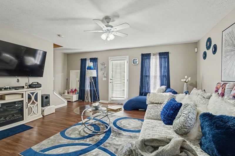 3119 George Buchanan Dr, La Vergne, TN 37086