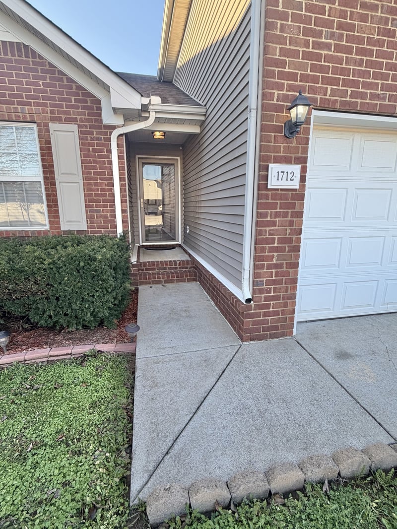 1712 Odessa Ave, Murfreesboro, TN 37128