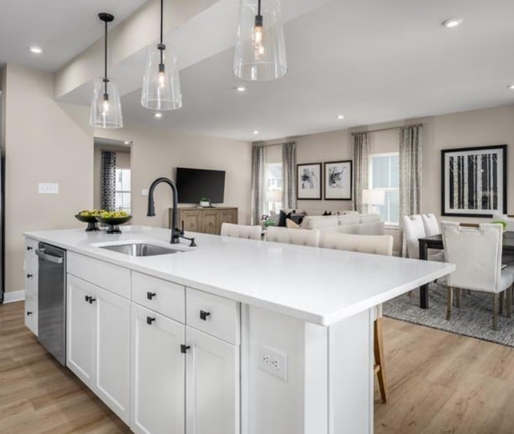 512 Farm Field Ln, Hendersonville, TN 37075