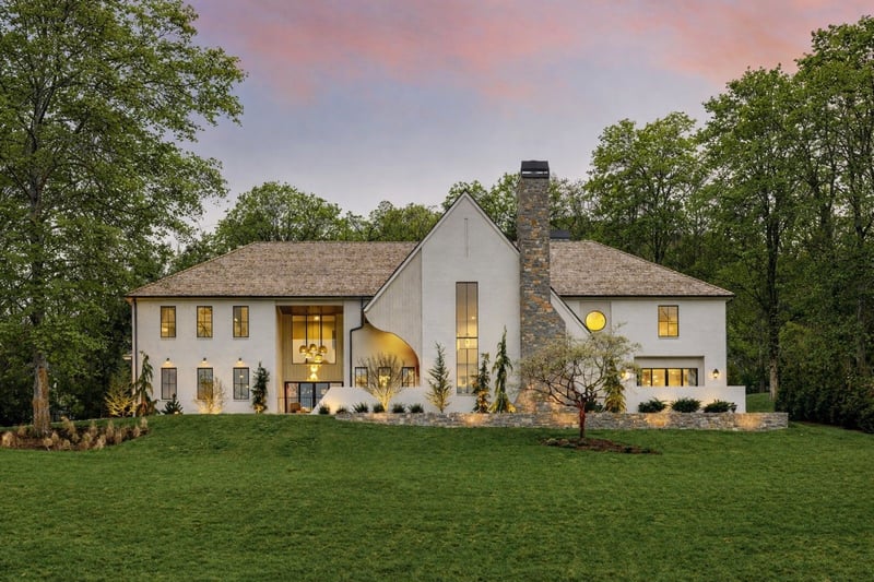 1049 Overton Lea Rd, Nashville, TN 37220