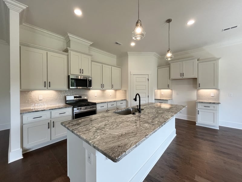 8733 Turnbull Dr, Pleasant View, TN 37146