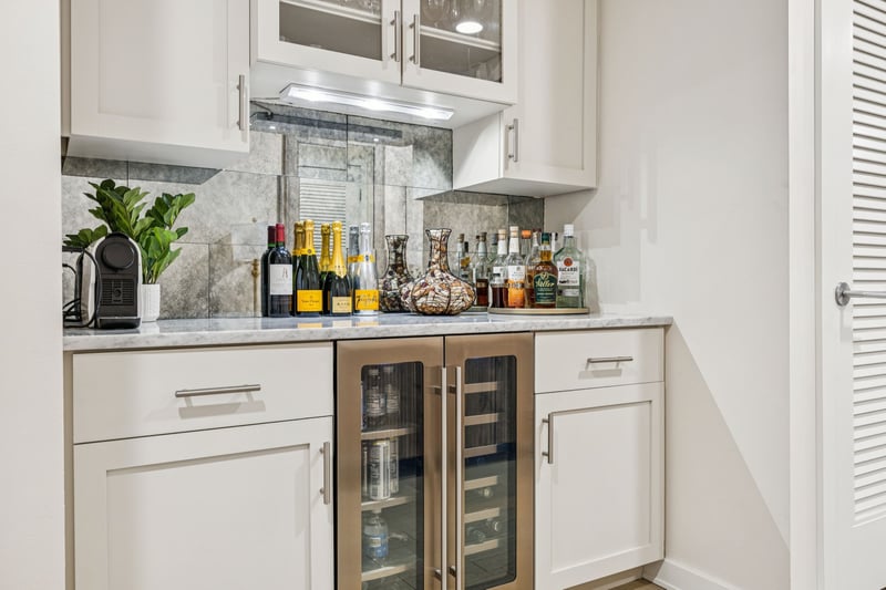 1212 Laurel St #301, Nashville, TN 37203