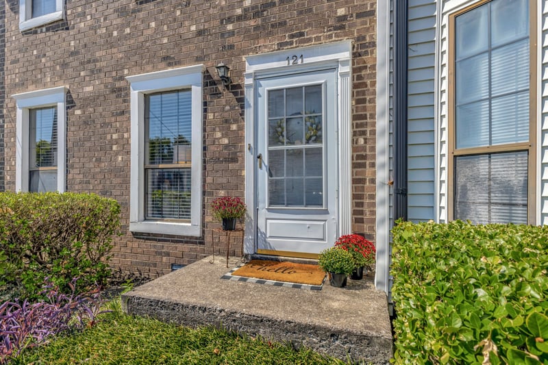 121 Elizabeths Ct, Antioch, TN 37013