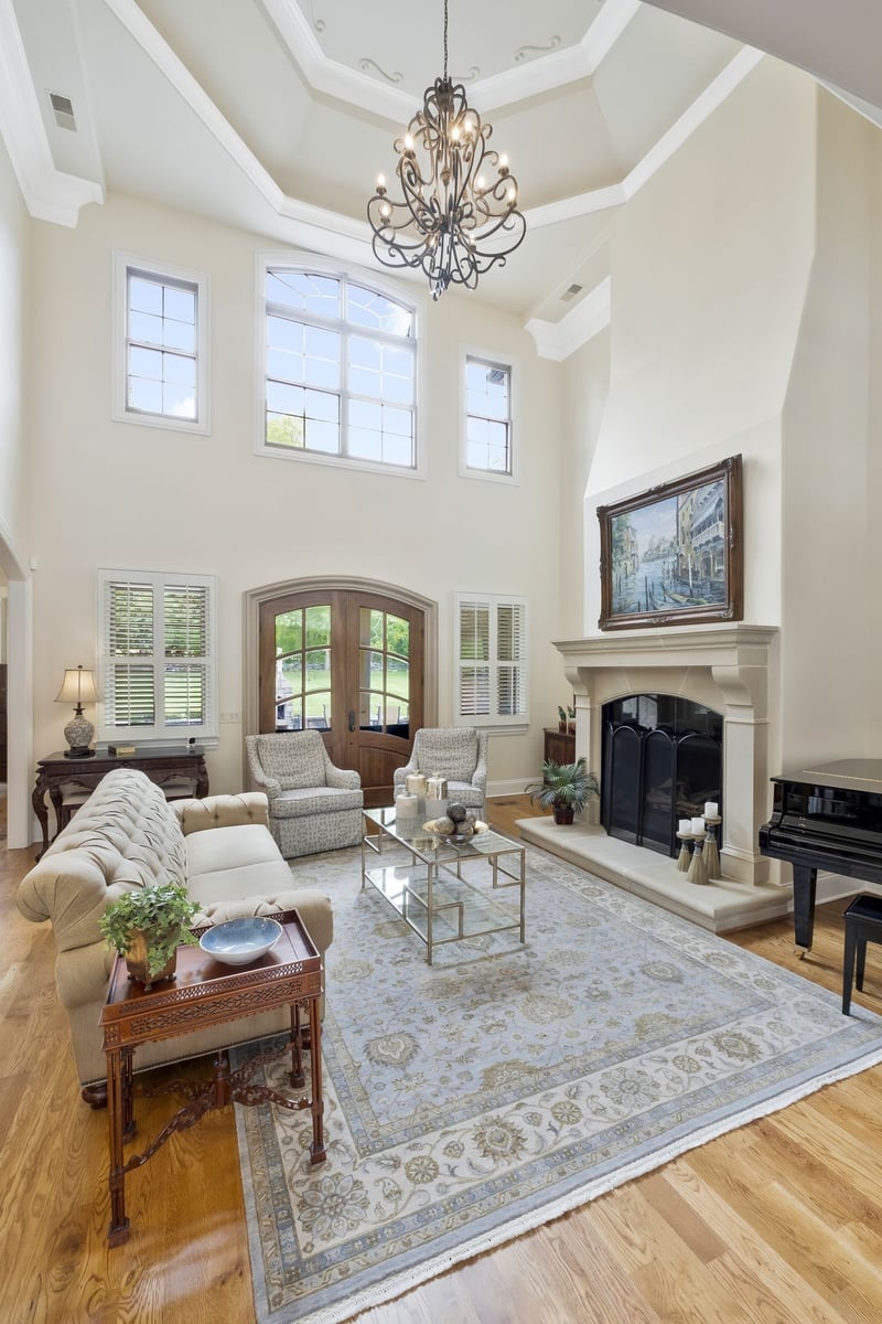 201 Higginson Pl, Gallatin, TN 37066