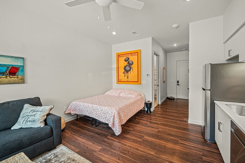 1014 16th Ave #210, Nashville, TN 37212