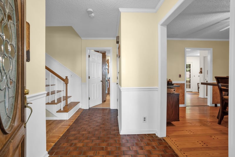 1057 Hillview Dr, Hendersonville, TN 37075