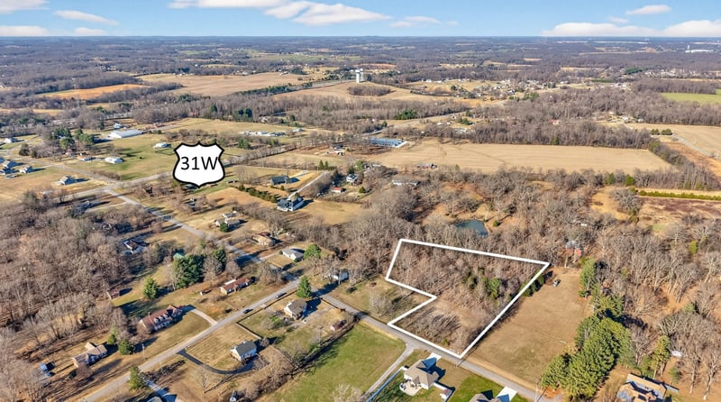 1991 Raymond Hodges Rd, Cottontown, TN 37048