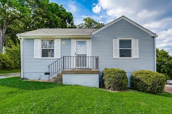 5513 Vaught Dr, Nashville, TN 37209