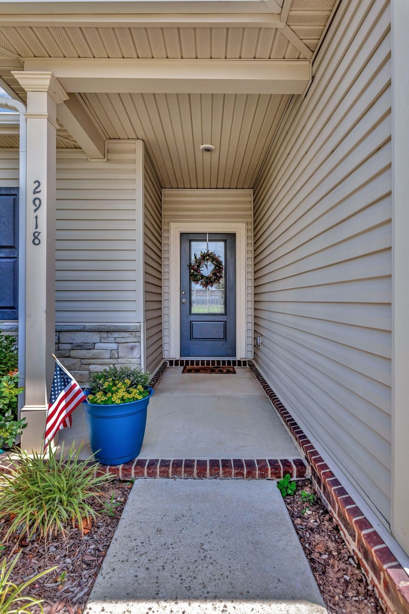 2918 Hen Brook Dr, Columbia, TN 38401